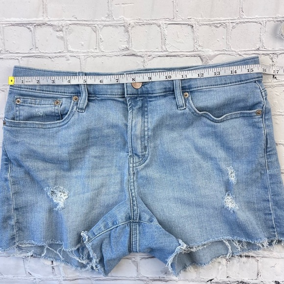 Calvin Klein Jeans Woman’s Cut Off Light Blue Mid rise Jean shorts distressed 30 - Picture 10 of 12